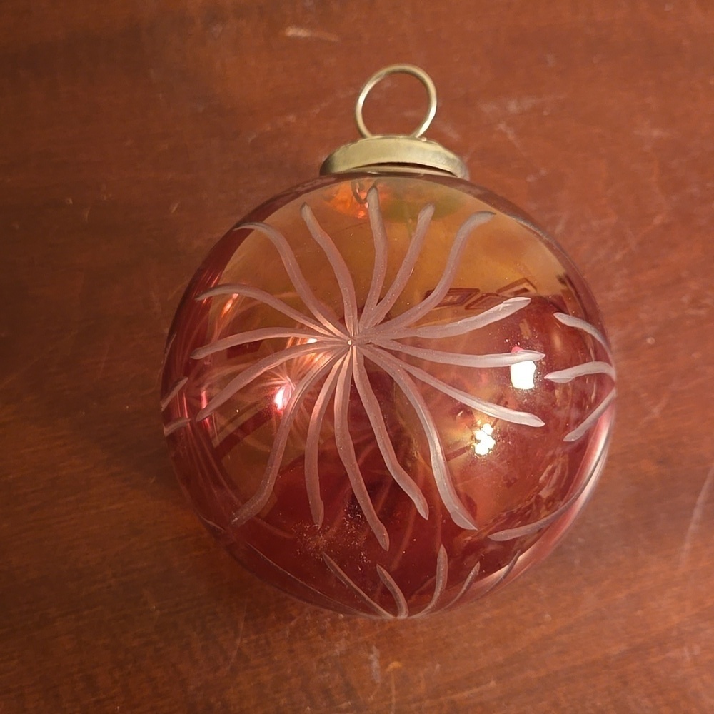 Cranberry Glass Etched Kugel Ornament 5 inches tall - Picture 4 of 5
